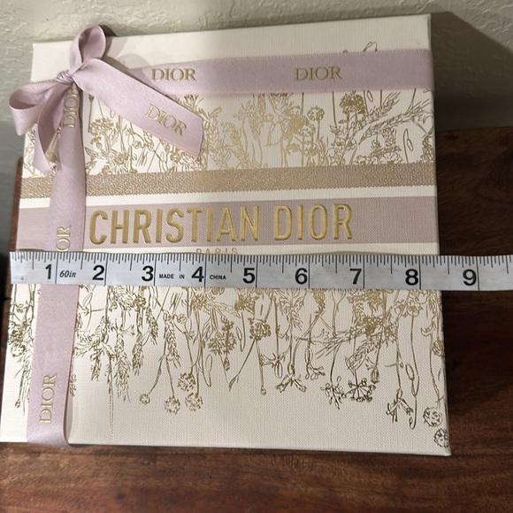 Dior Floral Gift Box with Tissue and Ribbon - Picture 10 of 11
